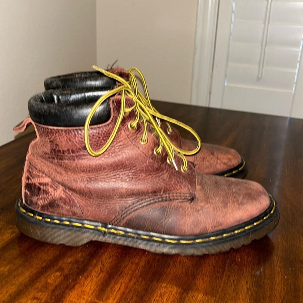 Dr Martens vintage chukka boots.